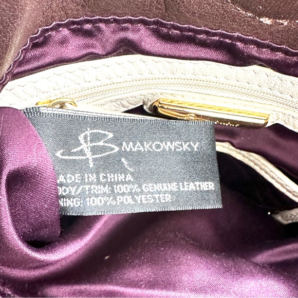 B Makowsky Black Leather Small Shoulder Crossbody Bag Brown Accents Push Lock - Picture 10 of 10